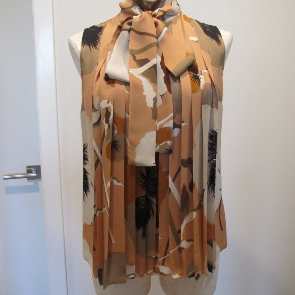 GUCCI Flawless Tan and Black Blouse Sz 38 - Picture 2 of 11